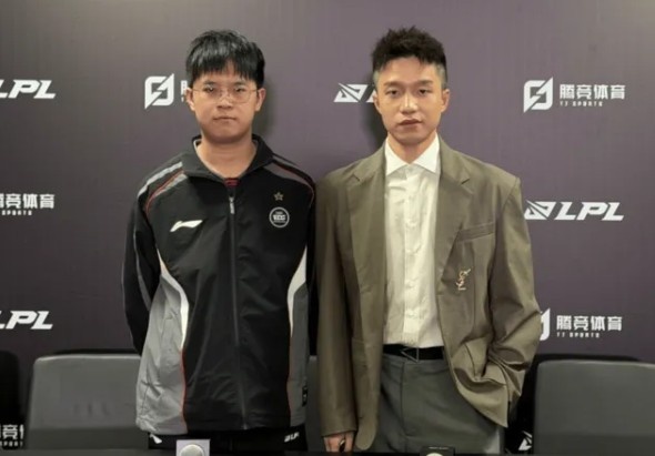 明凯:挺看好我们队伍这阵容,需要重视和解决比赛里的问题